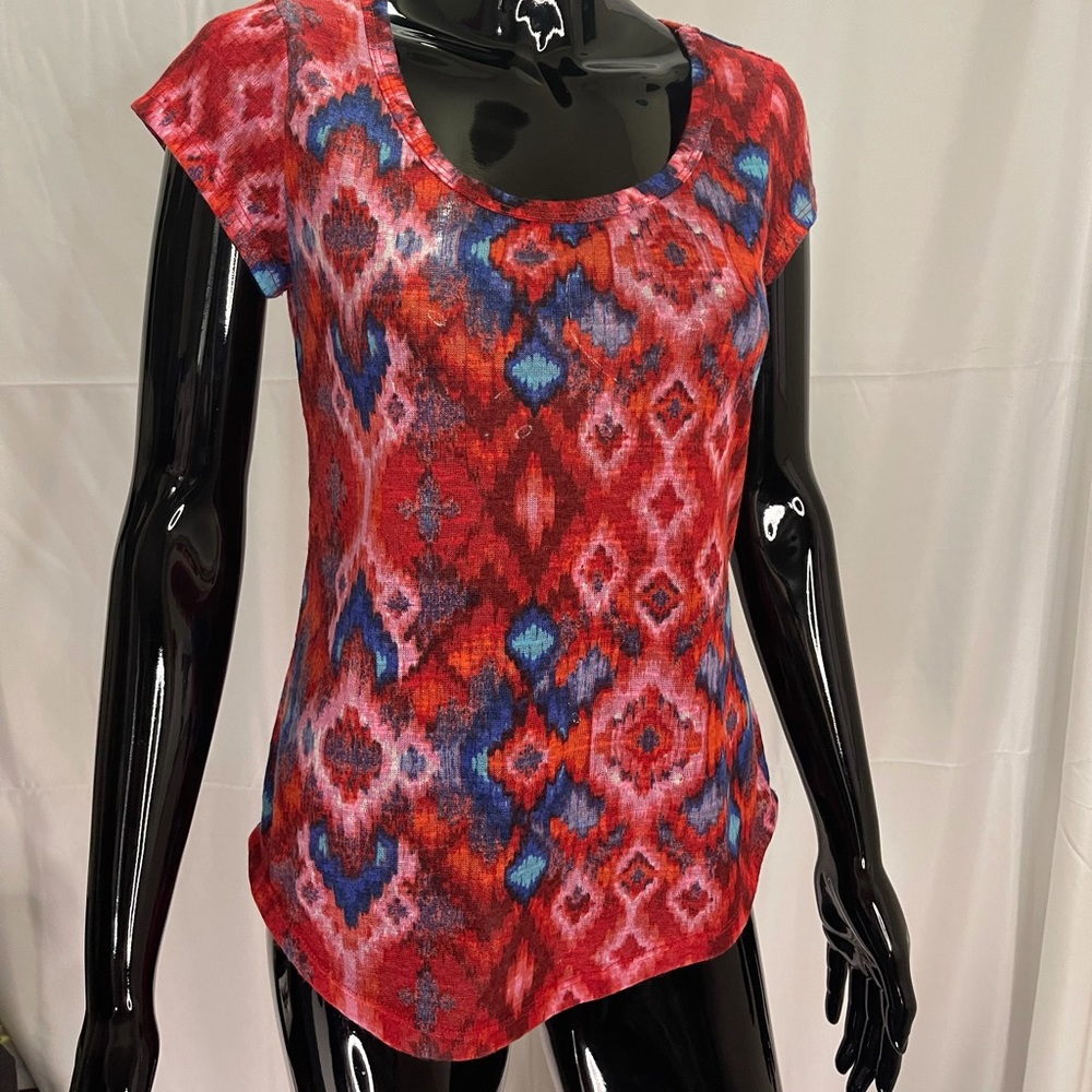 Wallflower Favorite Tee Large